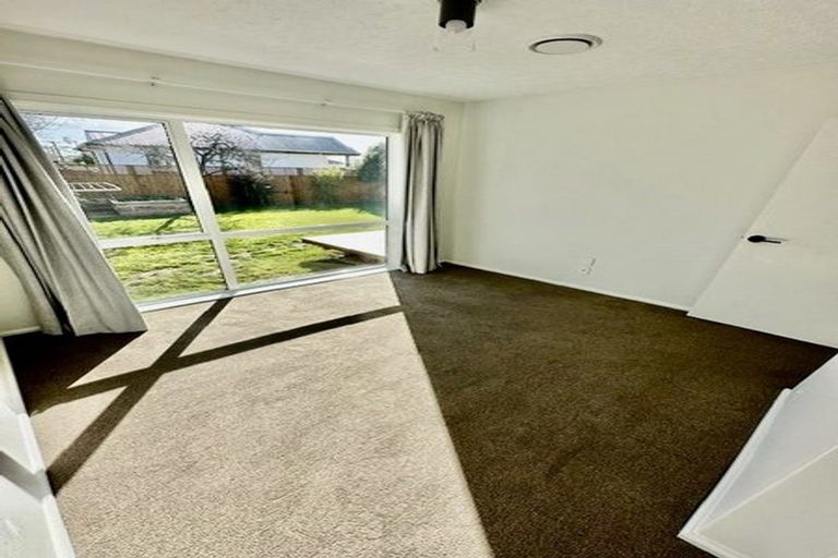 Photo of property in 15 Islay Place, Woolston, Christchurch, 8062