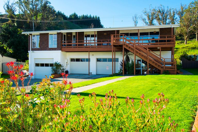 Photo of property in 60 Sunvale Crescent, Whataupoko, Gisborne, 4010