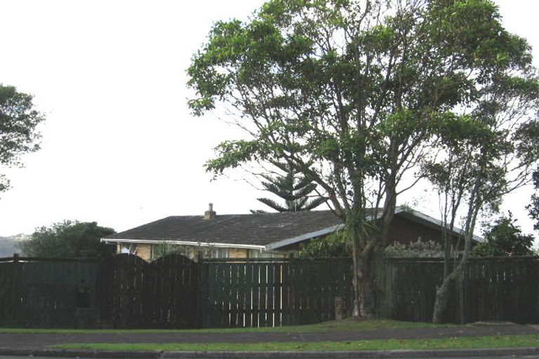 Photo of property in 125 Glengarry Road, Glen Eden, Auckland, 0602