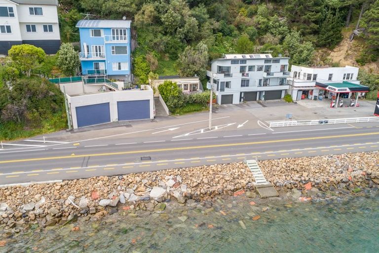 Photo of property in 517c Marine Drive, Sunshine Bay, Lower Hutt, 5013