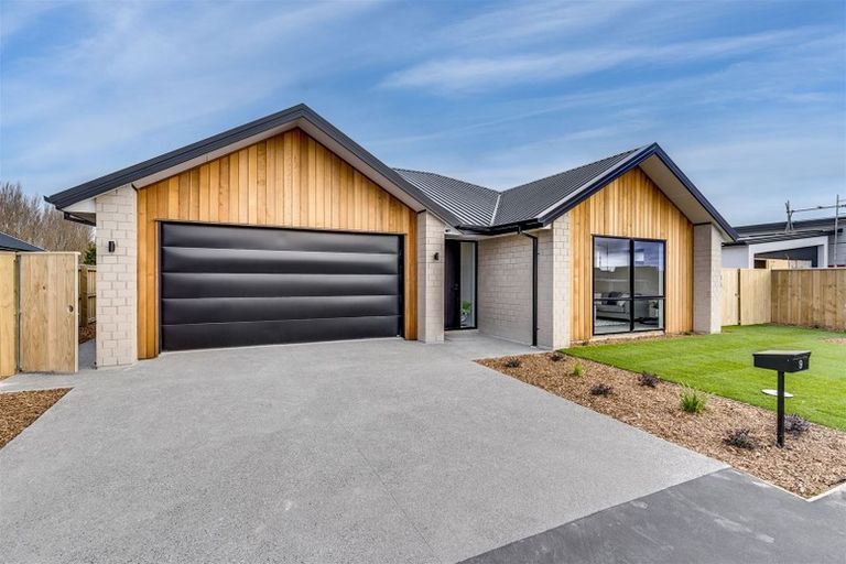 Photo of property in 9 Mills Road, Marshland, Christchurch, 8051