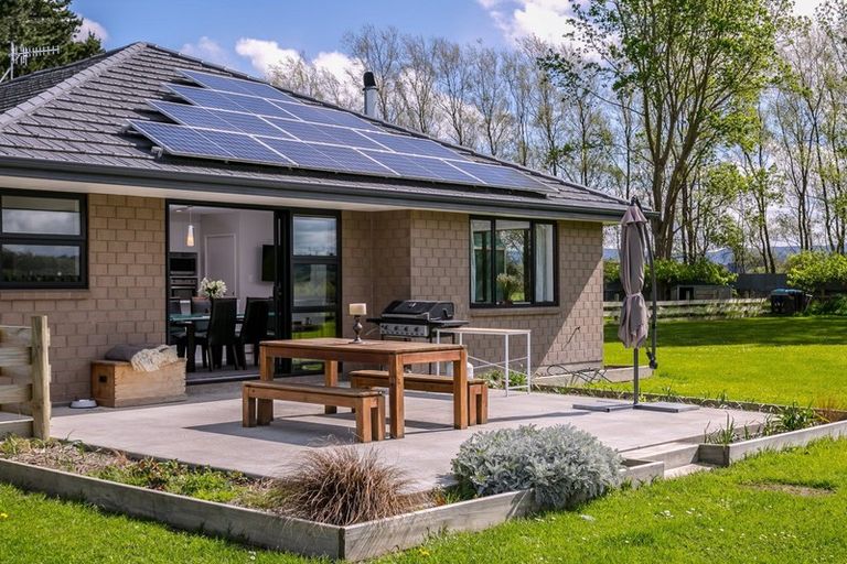 Photo of property in 81 Halls Road, Pahiatua, 4910