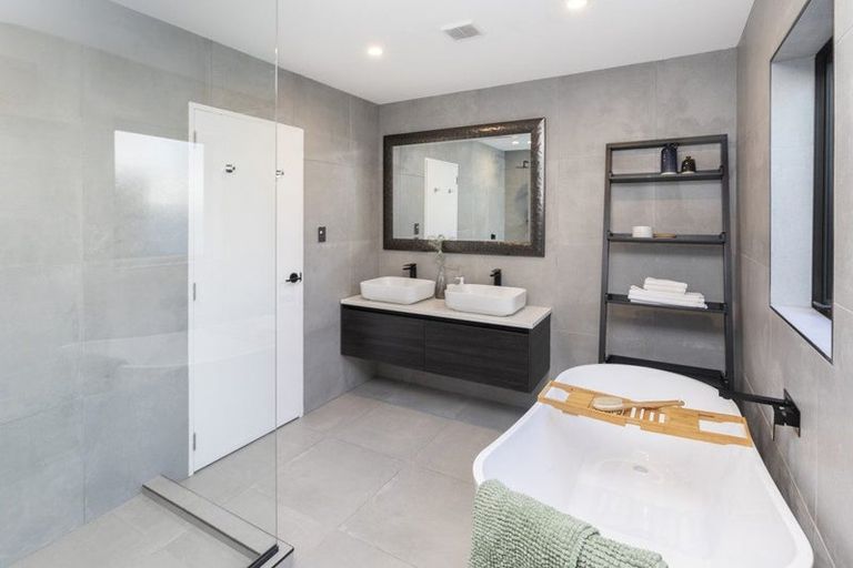 Photo of property in 54 Regency Crescent, Redwood, Christchurch, 8051