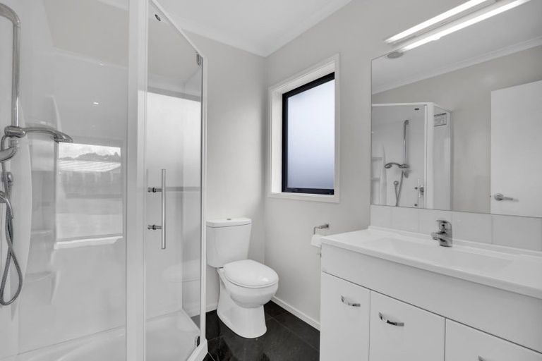 Photo of property in 16 Keene Drive, Bell Block, New Plymouth, 4312