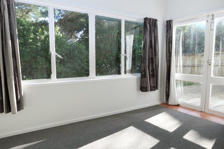 Photo of property in 59 Pembroke Road, Northland, Wellington, 6012