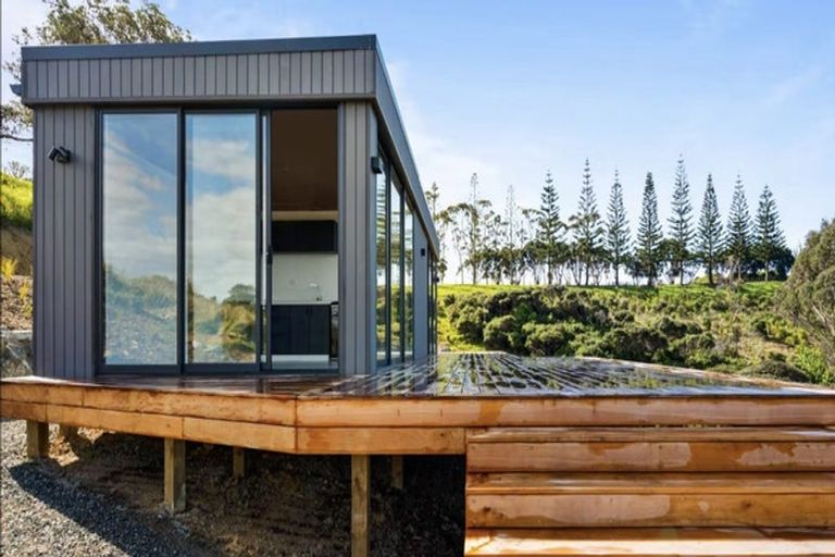 Photo of property in 13 Piwaiwaka Way, Tutukaka, Whangarei, 0173