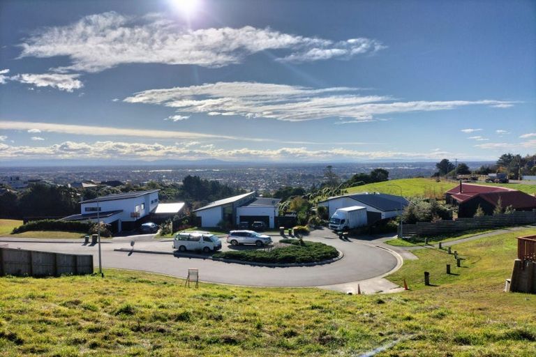 Photo of property in 10 Caldberg Close, Westmorland, Christchurch, 8025