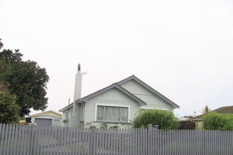 Photo of property in 6 Moeller Street, Taradale, Napier, 4112