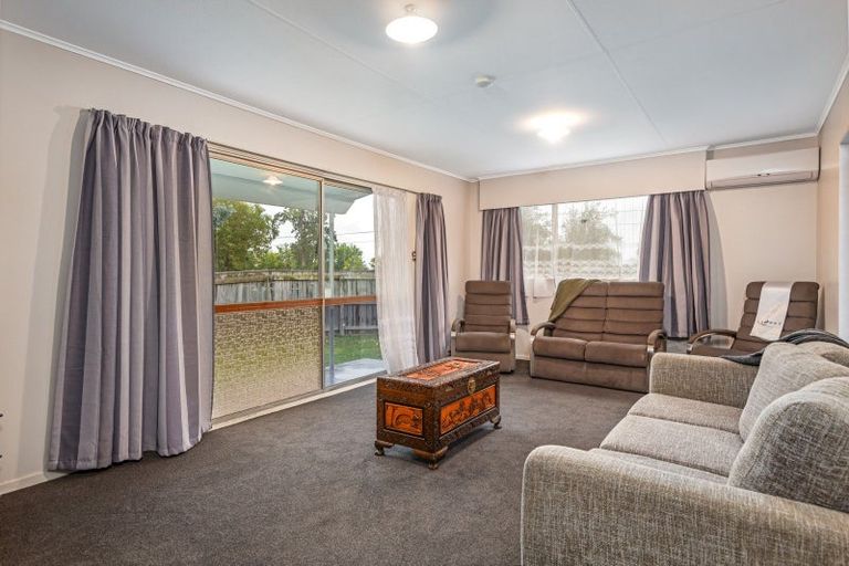 Photo of property in 1 Cavendish Crescent, Awapuni, Palmerston North, 4412