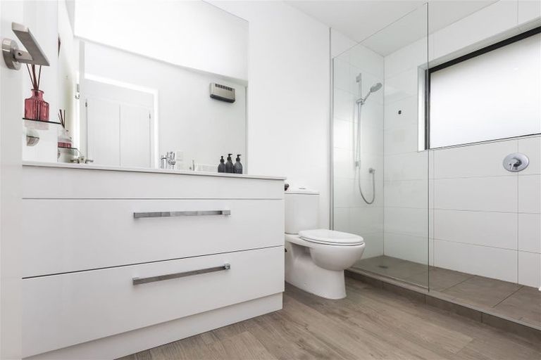 Photo of property in 1/31a Lansbury Avenue, Strowan, Christchurch, 8052