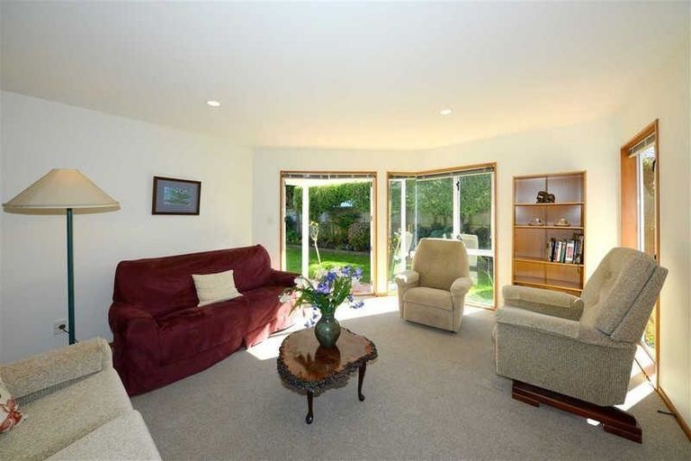 Photo of property in 1/94a Maidstone Road, Ilam, Christchurch, 8041