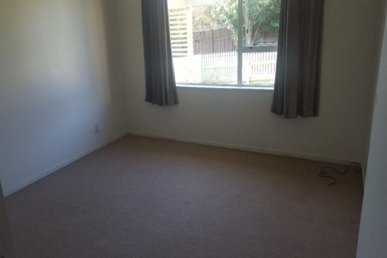 Photo of property in 1/11 Ciprian Place, Henderson, Auckland, 0612