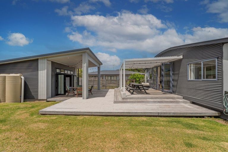 Photo of property in 406 Matarangi Drive, Matarangi, Whitianga, 3592