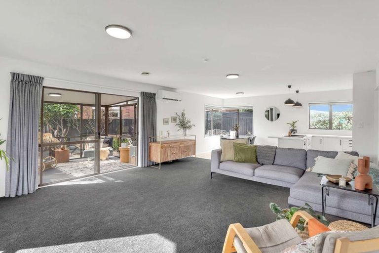 Photo of property in 36 Kirsten Place, Parklands, Christchurch, 8083