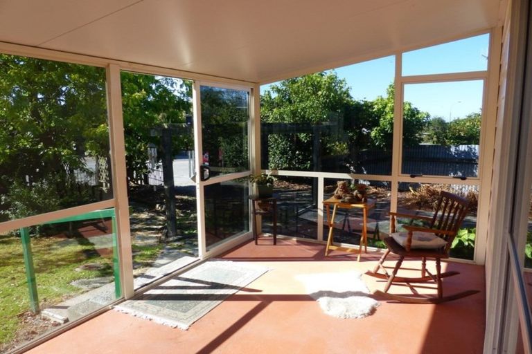 Photo of property in 2 Pitman Place, Waimate, 7924