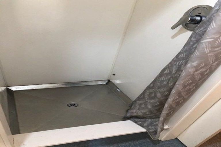 Photo of property in 82 Rolleston Street, Mount Cook, Wellington, 6021