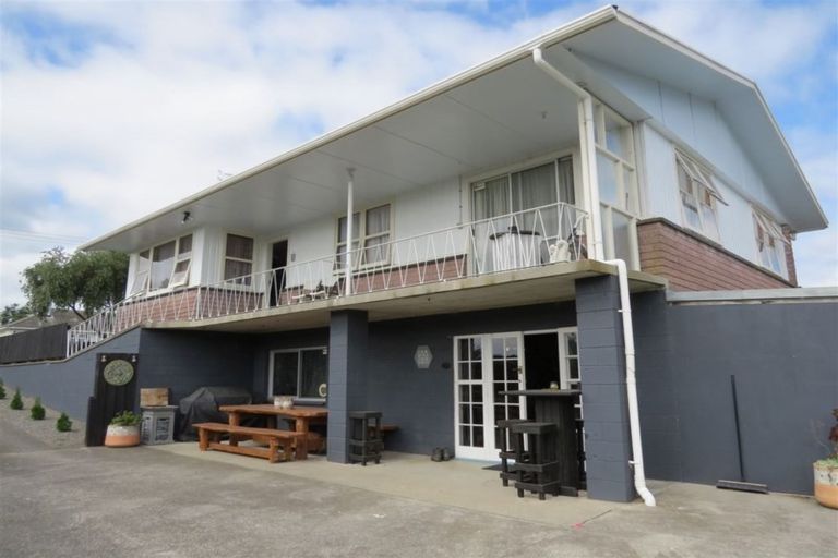 Photo of property in 32 Harris Street, Te Puke, 3119