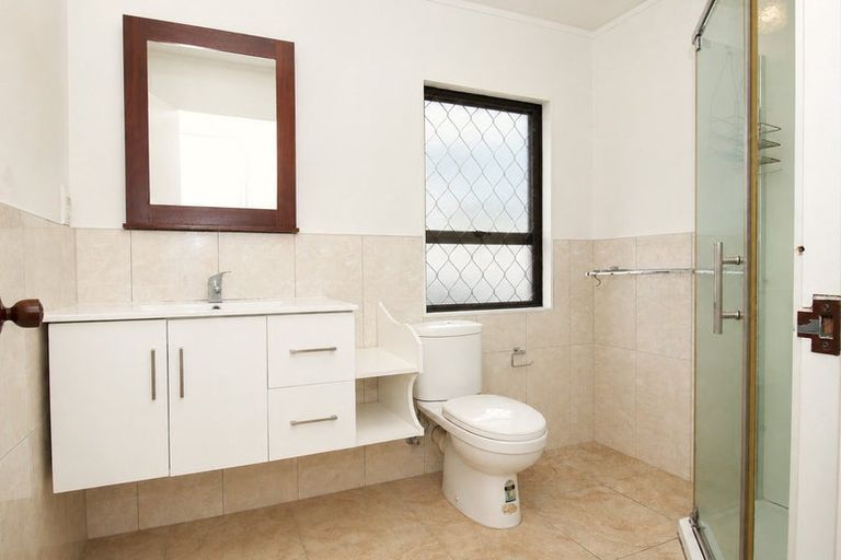 Photo of property in 5/116 Pakuranga Road, Pakuranga, Auckland, 2010
