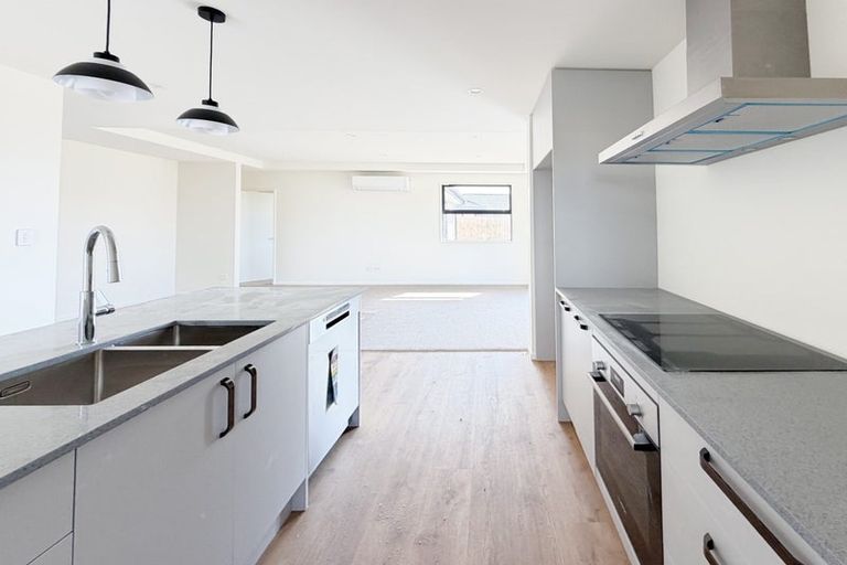 Photo of property in 1 Archibald Place, Halswell, 8025