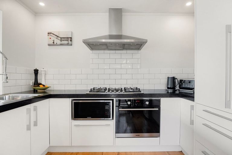 Photo of property in 70 Houchens Road, Glenview, Hamilton, 3206