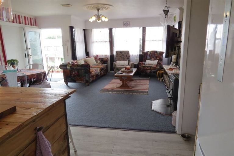 Photo of property in 32 Harris Street, Te Puke, 3119