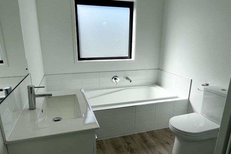 Photo of property in 2/8 Cherry Place, Casebrook, Christchurch, 8051