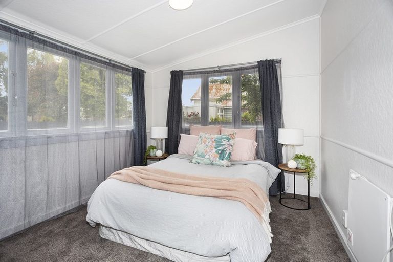 Photo of property in 11 Halton Street, East Gore, Gore, 9710