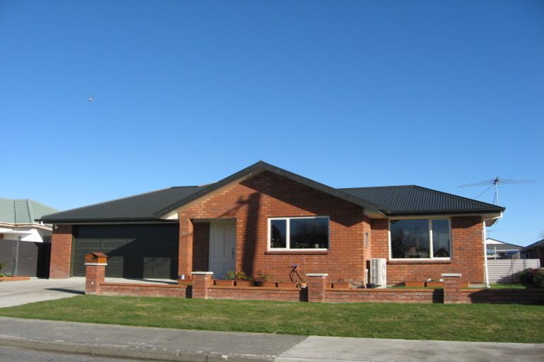 Photo of property in 94 Park Street, Winton, 9720