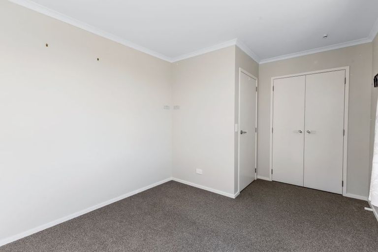 Photo of property in 7 Discovery Place, Marfell, New Plymouth, 4310