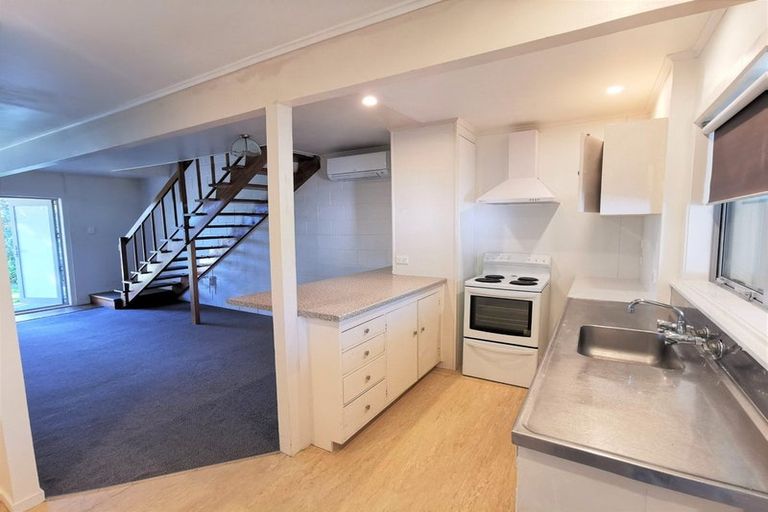 Photo of property in 2/41a Tramway Road, Beach Haven, Auckland, 0626