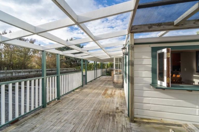 Photo of property in 16 New York Street, Martinborough, 5711