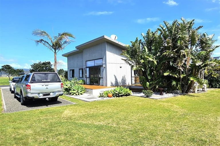 Photo of property in 329 Harbour Drive East, Matarangi, Whitianga, 3592