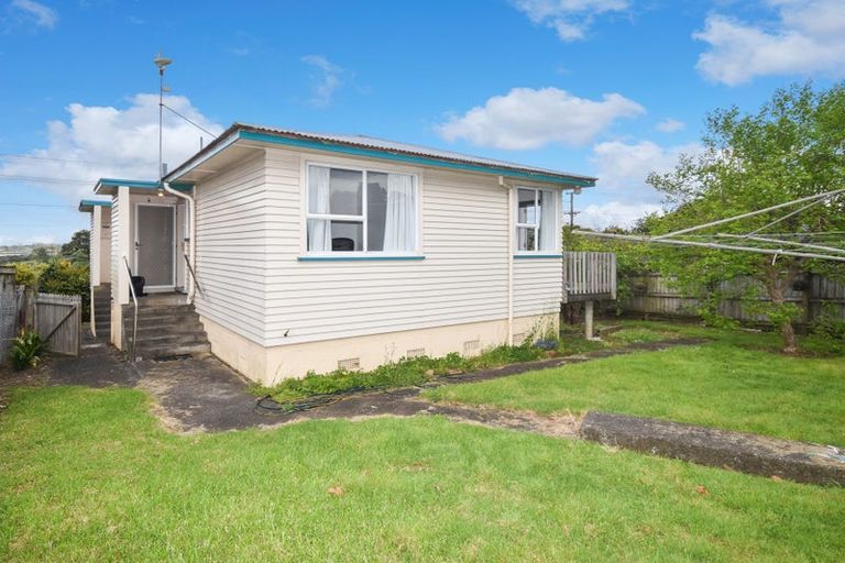 Photo of property in 107 Wallace Road, Mangere Bridge, Auckland, 2022