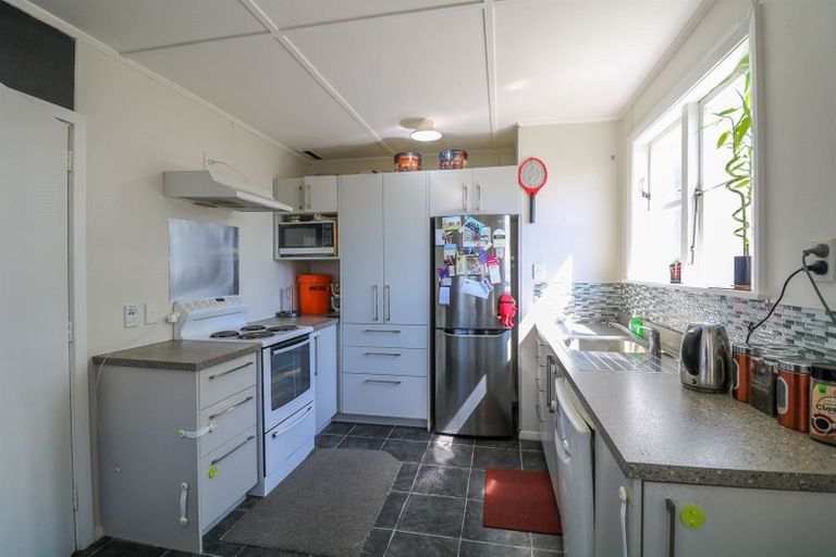 Photo of property in 18 Tay Street, Waimataitai, Timaru, 7910