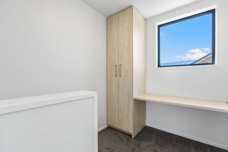 Photo of property in 5/172 Don Buck Road, Massey, Auckland, 0614