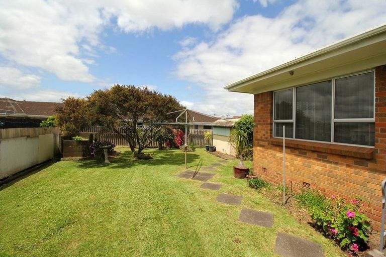 Photo of property in 1/10 Hillcrest Road, Papatoetoe, Auckland, 2025