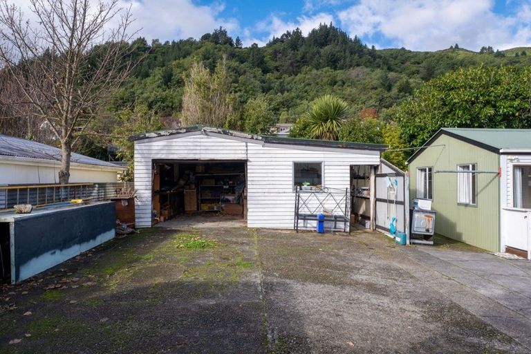 Photo of property in 146a Waikawa Road, Picton, 7220