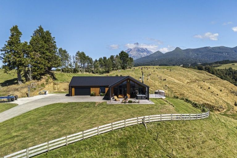 Photo of property in 246 Korito Road, Korito, New Plymouth, 4371