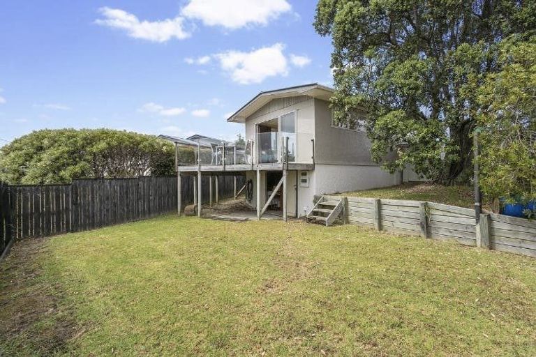 Photo of property in 103 Stanmore Bay Road, Stanmore Bay, Whangaparaoa, 0932