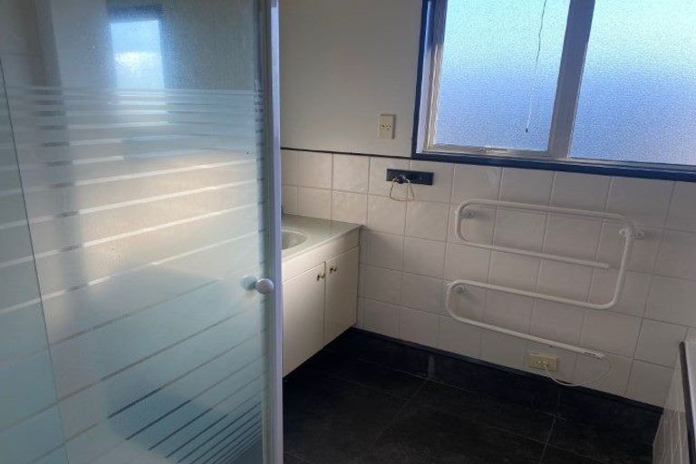 Photo of property in 68a Memorial Avenue, Ilam, Christchurch, 8053