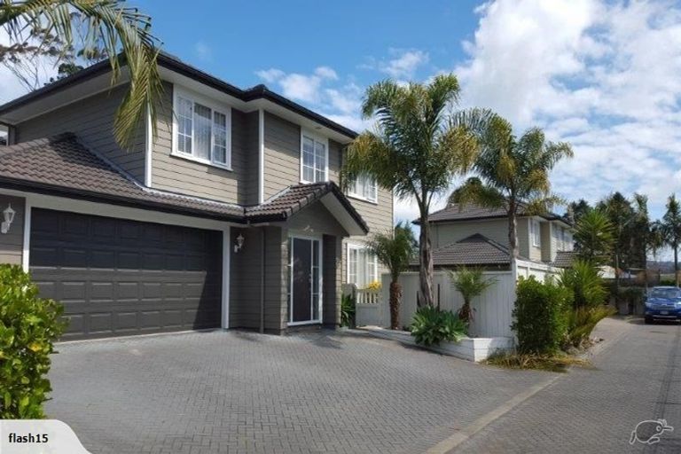 Photo of property in 17b Forest Hill Road, Henderson, Auckland, 0612
