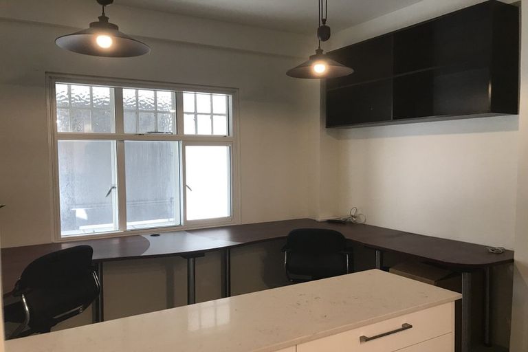 Photo of property in 1/154 Oriental Parade, Oriental Bay, Wellington, 6011