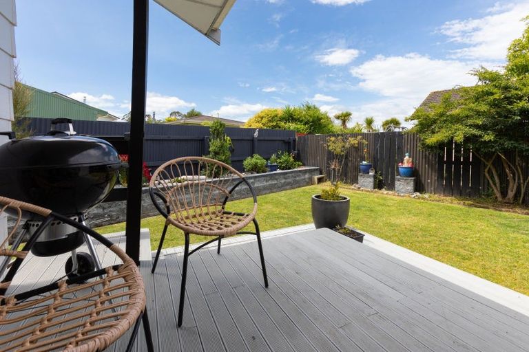 Photo of property in 90 Fergusson Street, Woodville, 4920