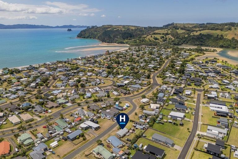 Photo of property in 11 Hawk Hill Crescent, Cooks Beach, Whitianga, 3591
