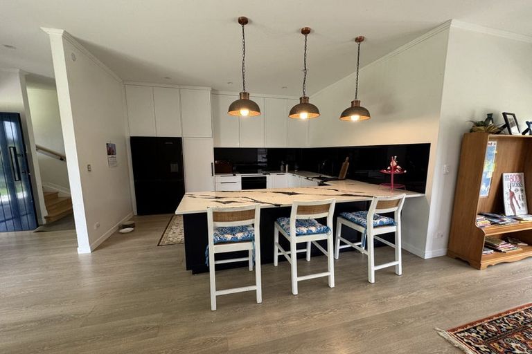 Photo of property in 35 Matua Road, Huapai, Kumeu, 0810