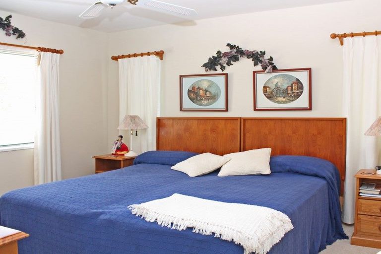 Photo of property in 25 Ridge Road, Tairua, 3508