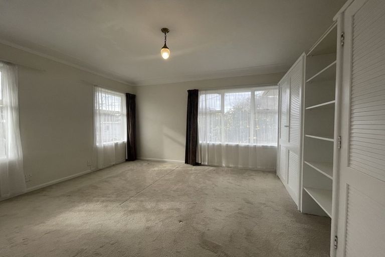 Photo of property in 1/143 Shakespeare Road, Milford, Auckland, 0620
