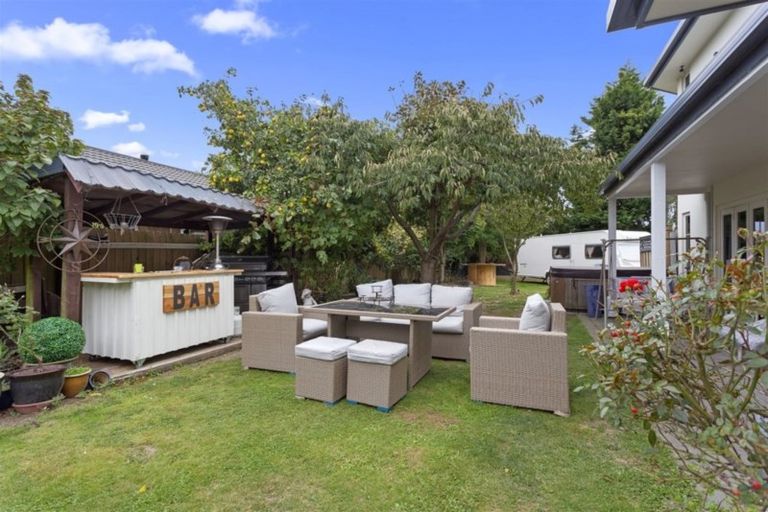 Photo of property in 11 Hewitts Road, Woodend, 7610