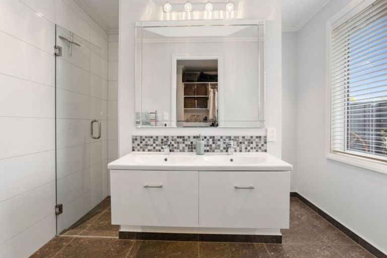 Photo of property in 61 The Esplanade, Pegasus, 7612