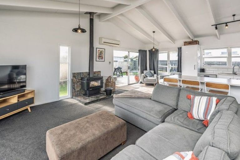 Photo of property in 8a Kings Avenue, Gonville, Whanganui, 4501